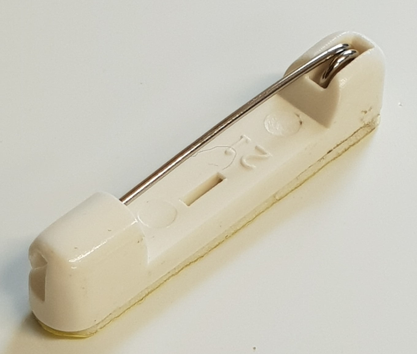 Badge Pins Adhesive Plastic Bar Pin, White BP7611